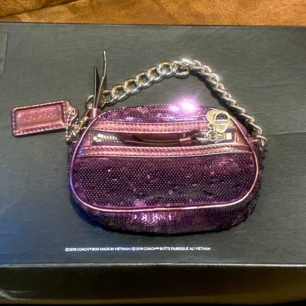 COACH poppy Evening Sequins Coin Pouch Chain Wristlet